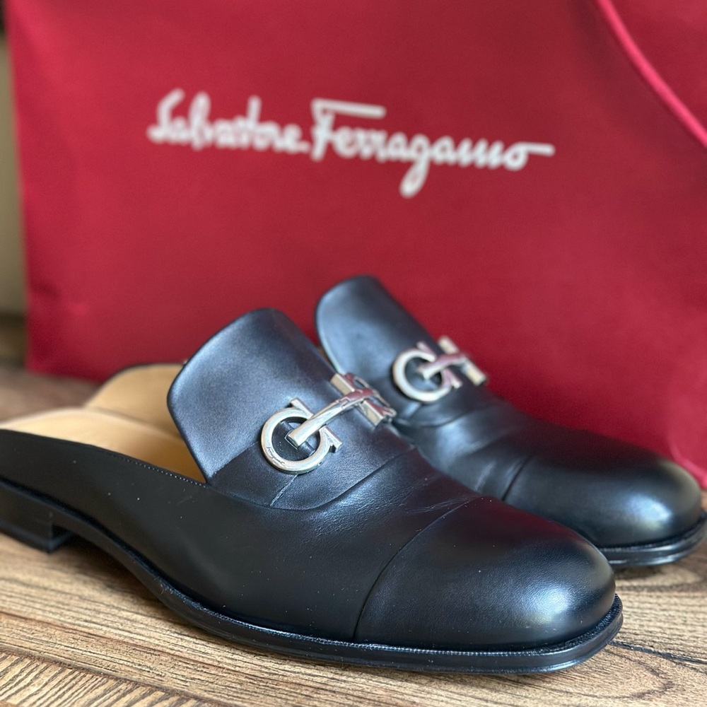 Salvatore Ferragamo Gancini Bloafers Black Men Size 9